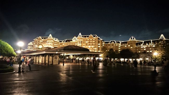 祝35周年 東京ディズニーランド 場外編 ドリームゲートホテル 本館 イクスピアリ カフェカイラ T G Iフライデーズ 舞浜駅 ボンボヤージュ 舞浜 千葉県 の旅行記 ブログ By Fuzzさん フォートラベル
