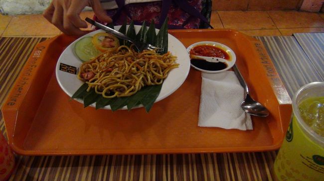 麺なら・・・と思いましたが、この予想も外れました。