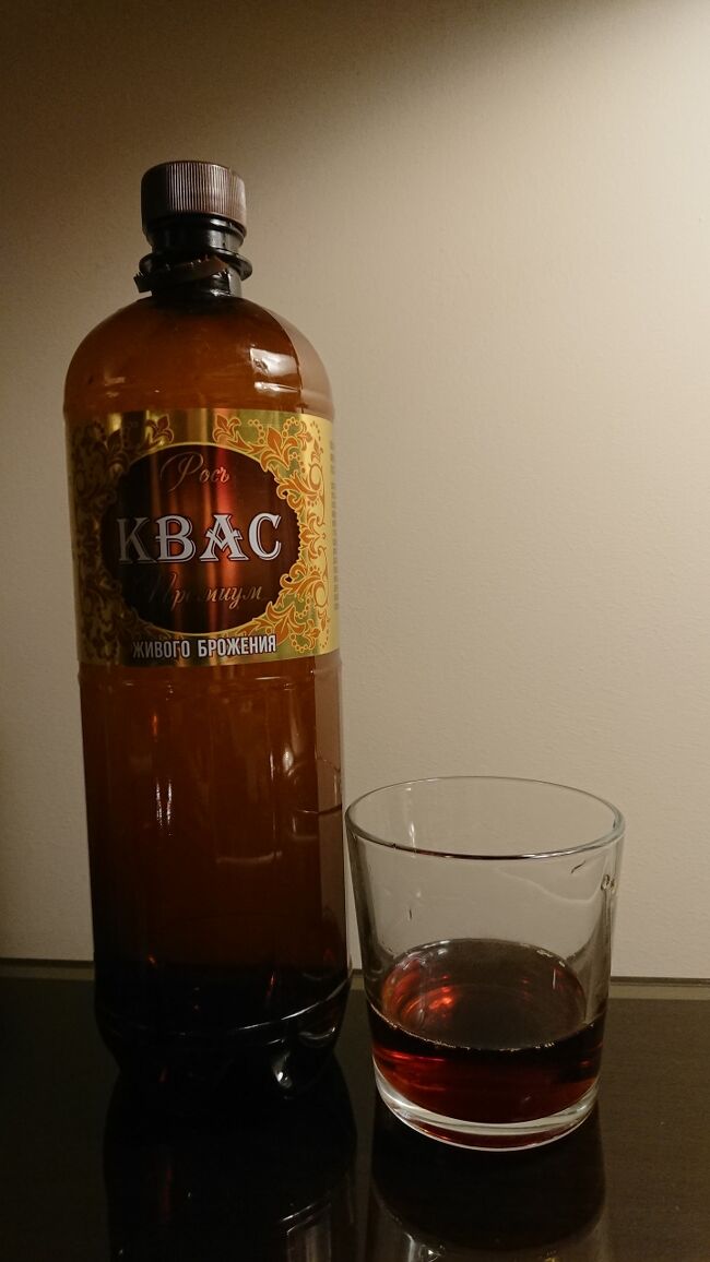 ラウンジで一杯飲んだ後疲れ切ってこの日は22から0時ぐらいに寝ていたはずです。クセになったクバス黒パン味の炭酸<br />次<br />https://4travel.jp/travelogue/11414677