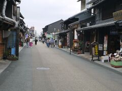 城下町犬山を闊歩します。