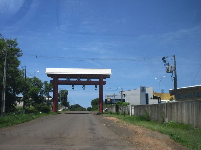 アサイーに到着<br />　八十数年前に日本人が作った街<br />　　浅井さんが朝日という街の名前にしようとして<br />　　　次第にアサイーに変わったとか<br /><br />