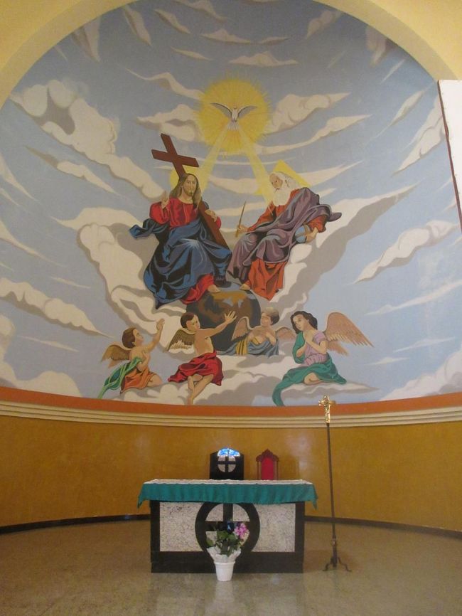 教会は鍵が掛かっていて入れなかったけど<br />　イルマン・ベッチを知ってると言うと、入れてくれた<br /><br />