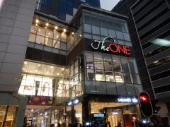 ネイザンロードに出てきました。