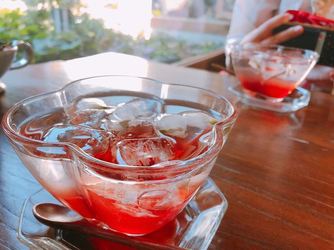 Tea-teulで伝統茶を<br />これはIced flower tea