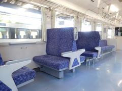 私が乗るのはSL銀河ではなく、快速はまゆり。
それでも、座席は２－１なので車内は広々としている。
新花巻からは新幹線で帰宅。
