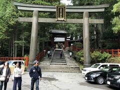 二荒山神社（ふたらさんじんじゃ）に到着！
こちらの神社は日光三山（男体山・女峰山・太郎山）を
神体山として祀る神社です。