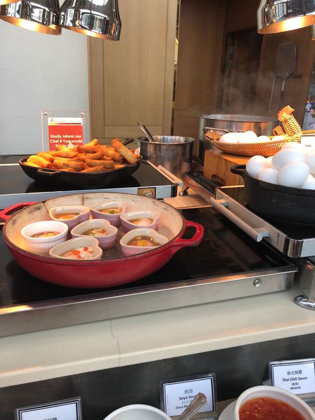 ホットミールも充実しています。