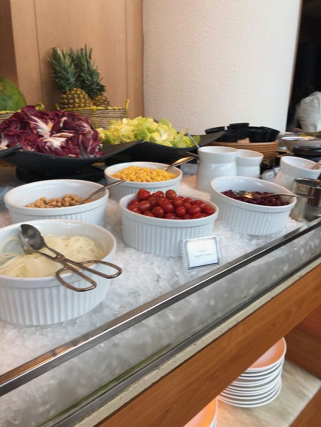 サラダ系はちょっと少なめ・・・