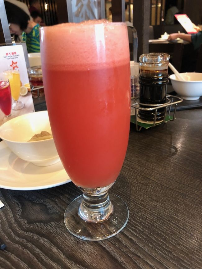 子供たちは好きなスイカジュース。