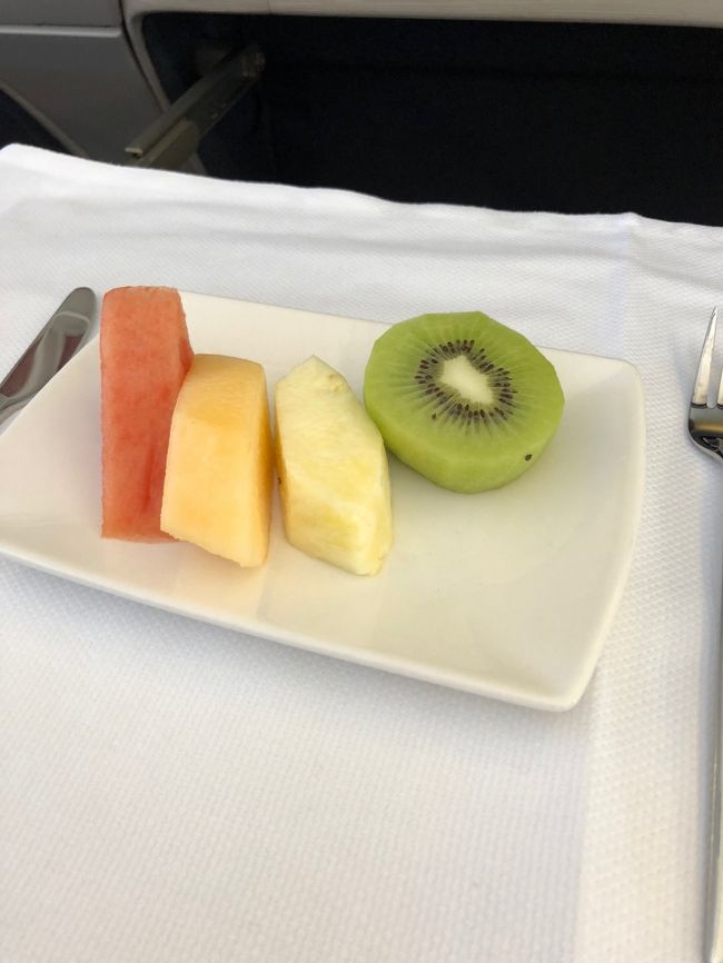 フルーツの盛り合わせをいただきました。