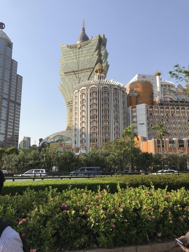 ターボジェットで眠っている間にマカオに到着。<br /><br />いつ見てもえげつないグランドリスボア。