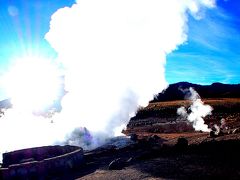 【ツアーに参加：タティオ間歇泉の温泉／サン・ペドロ・デ・アタカマ】

タティオ間歇泉を、ボぉぉぉ～っと見る......