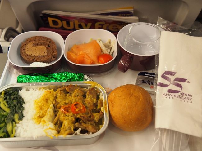 機内食。<br />カレー美味しかった