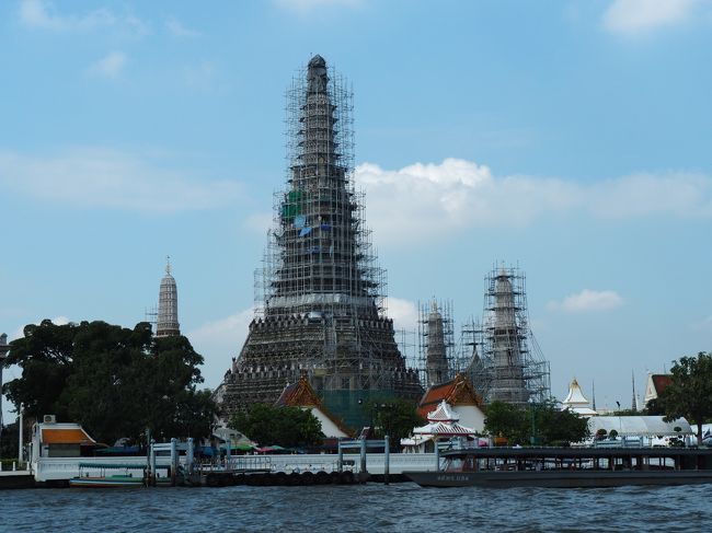 水上バスからの景色③<br /><br />すごい工事中ｗ