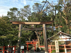 建勲神社（たけいさおじんじゃ）に到着。
船岡山の中腹にある神社です。
