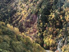 層雲峡、黒岳ロープウェーで紅葉を楽しみながら黒岳５合目へ。