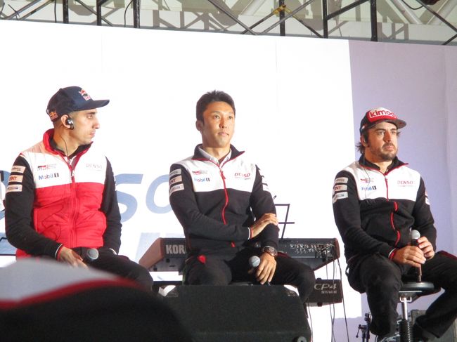 続いて、トヨタ８号車のブエミ選手、中嶋一貴選手、アロンソ選手！<br /><br />今年のルマン２４時間を制した３人です。<br /><br />アロンソ選手は先週のＦ１日本ＧＰに続いてですが、Ｆ１よりも距離が近い！