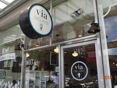 カイムキ地区にあるＶｉａ　ＧＥＬＡＴＯ　店です。