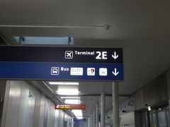 シャルルドゴール空港着。
パリにやって来ました！
実に16年ぶりです。