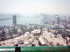 カイロの初めての写真はカイロタワーからの眺望を撮影したようです。
やはりエジプトといえば、ナイル川。