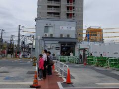 東急池上線の池上駅．