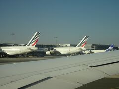 シャルルドゴール空港 (CDG)