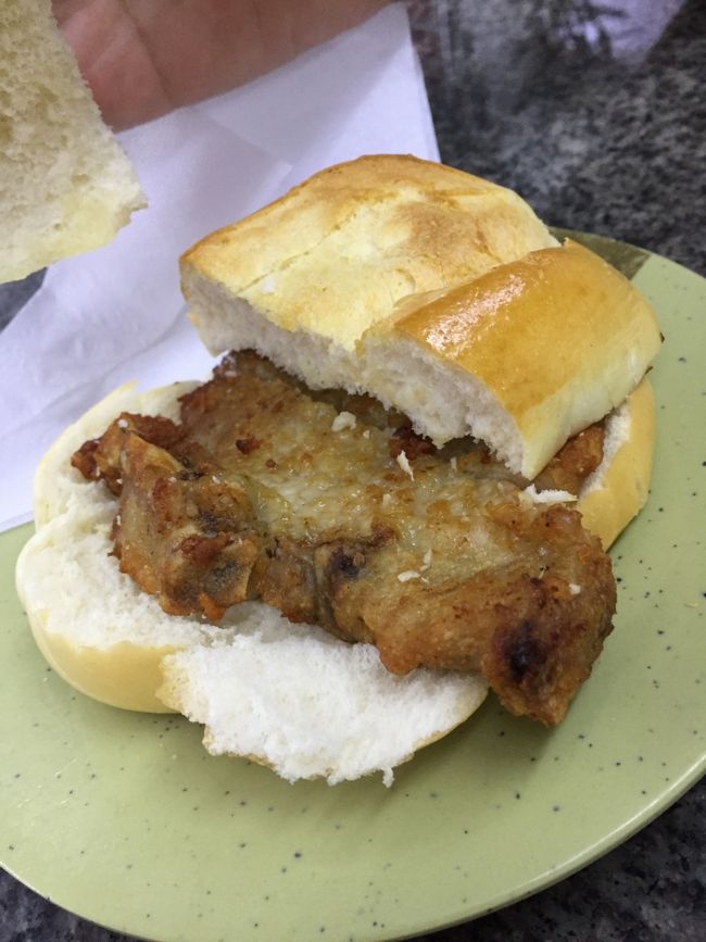 もちろんポークチョップバーガーも食べたけどね～～