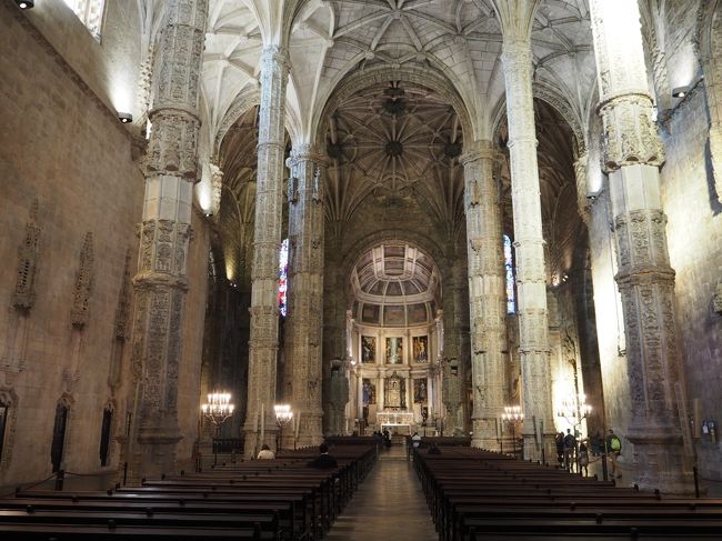 やっぱり、荘厳。<br />教会は神聖な場所だという事を毎回感じる。