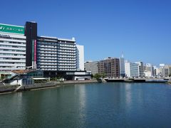 ●西大橋から

あまりにも天気が良いので、このままどこかに行きたい気分ですが、時間になったので、空港に向かいます。