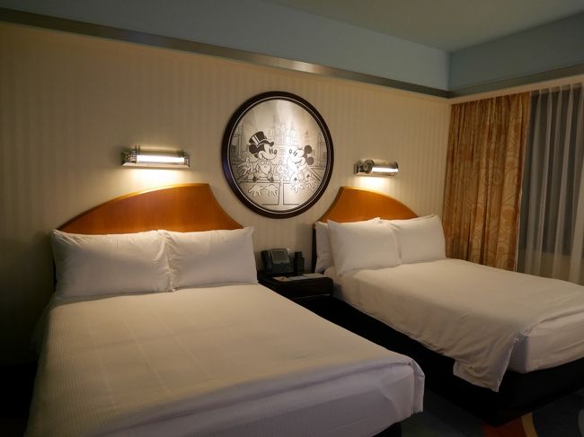 ベッドはダブルベッドのツインベッドです。<br />枕が4つずつセットされていました。増えた？<br /><br />寝心地のよいベッドです☆彡