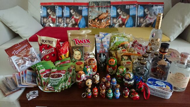 お土産<br />メモ帳、カレンダー、本、チョコレート、魚の缶詰、ショッカ、ボルシチ19個ｗ（@22P）など<br />乗り物酔いと疲れで具合が悪い中、家に到着してクレジットカードの明細をネットで照会しました。