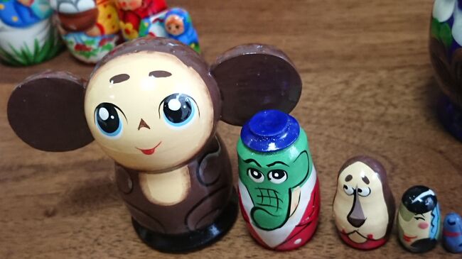 チェブラーシカ　860P<br />両方とも10月5日金曜日の日付が変わる辺りで使ってます。土日には請求が行かず気づくのが遅れるからだと思います。失敗したのは暗証番号を使ったのかカードの裏面番号を使ったのか、Vpassというネットショッピング用のパスワードを使ったのか、聞かなかったことです。暗証番号であるならロシアで覗かれたのです。