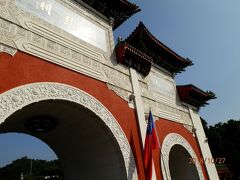 明けて、4日目。
朝早くに忠烈祠へ。