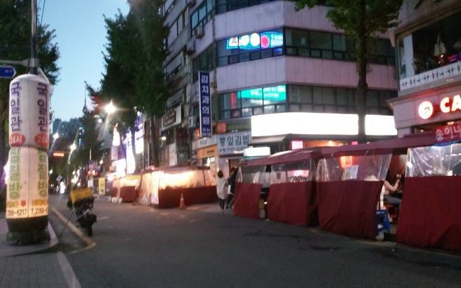 鐘路は、夕方から飲み屋がたくさん出て、これからが賑やかになります。
