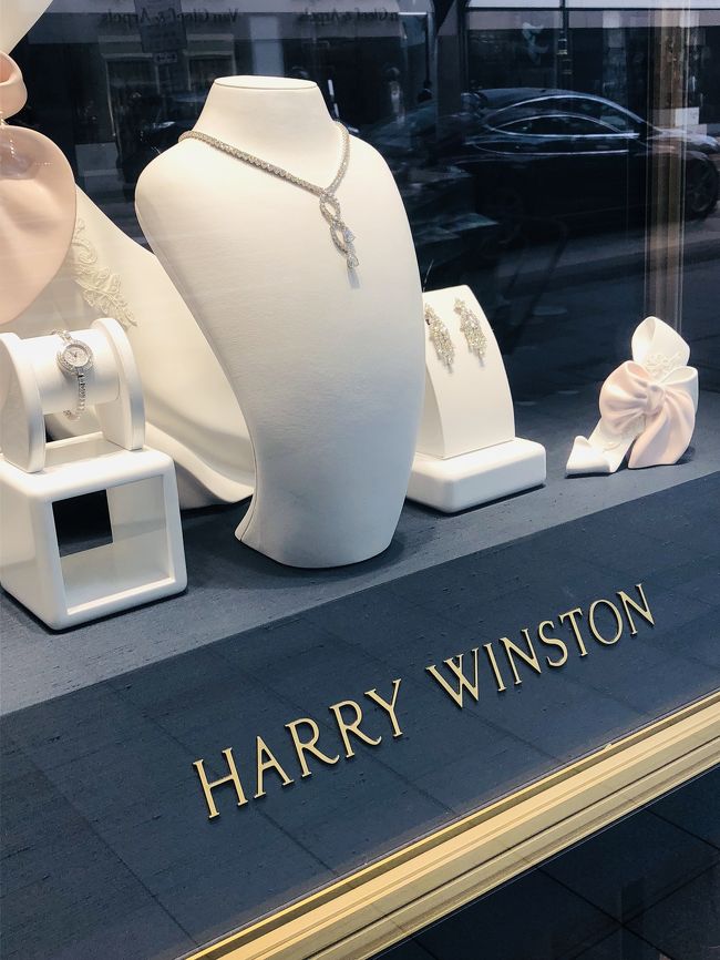 ハリーウィンストン。
