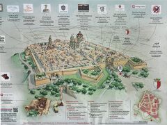 イムディーナ旧市街（Mdina Old City）
イムディーナは、マルタ共和国の以前の首都です。城壁に囲まれた入り口にある旧市街案内図
