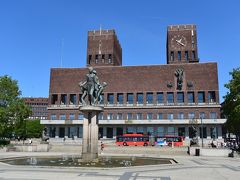 ノーベル平和賞の授賞式が行われる市庁舎はフィヨルドに面してます。