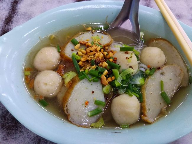 間違いのない美味しさ！60バーツ。