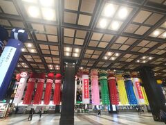 さて、台風が近づいており、いつ、どこで旅程が狂うかわかりませんが、まずはひとつずつ工程をクリアーしていこうと思います。まずはホリデイ・インから歩いて仙台駅に到着です。仙台駅は七夕の準備の真っ最中でした。