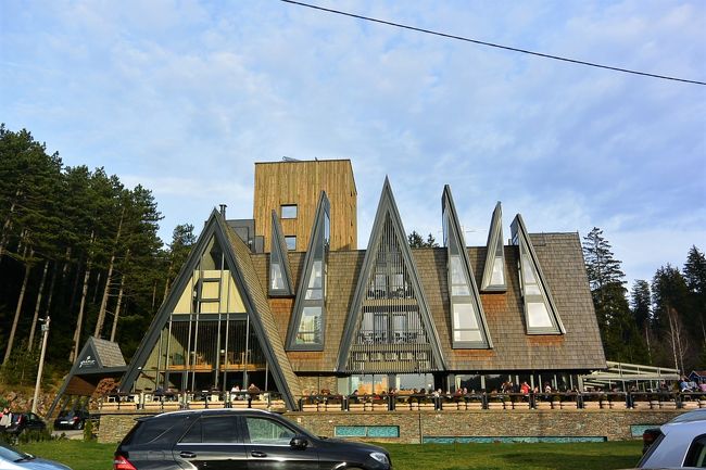 『Pino Nature Hotel』でコーヒーブレイク。<br /><br />http://pino-hotel.com/