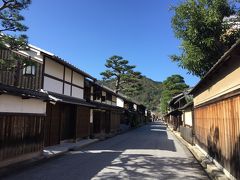 新町通りは、近江商人のお屋敷が立ち並んでいます。