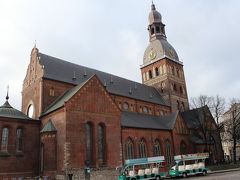 リガ大聖堂でオルガンコンサートのチケットを購入する。
１０ユーロ（子供７ユーロ）。