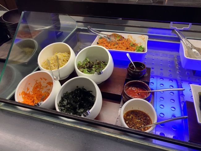 ここの目玉、自分でピビンバが作れます。