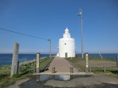 最東端シリーズ③
最東の灯台‥ “納沙布岬灯台” です。

明治5年、北海道で最初に点灯した灯台で、昭和5年に今の姿になりました。