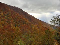 白川と河合の集落境にある天生峠…。