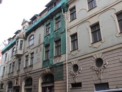 旧市街のユーゲントシュティール建築。