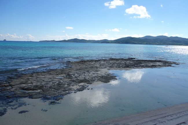 奥武島は久米島から橋でつながっている。<br />奥武島はこれで3島めである。名護市奥武島、南城市奥武島、久米島奥武島<br />あと一つ慶良間諸島にあるらしい。