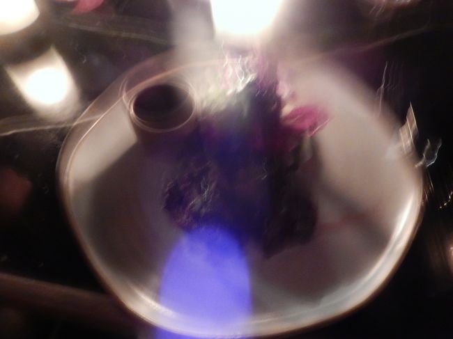 <br />　メインはお肉。柔らかくて美味しかった。<br /><br />　ブレてボケボケです。