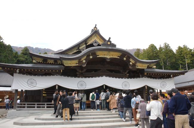 参拝の行列が出来ていました。