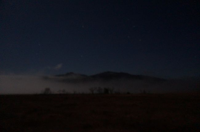 この時もう一つのカメラでタイムラプス用の写真を撮影していたので、基本的にやることなし。<br />ボケ～っと音楽聞きながら寝っ転がって星空見てました。<br />最高の時間♪